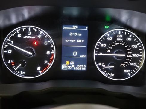 Used 2025 Subaru Forester Premium AWD/4WD image 22