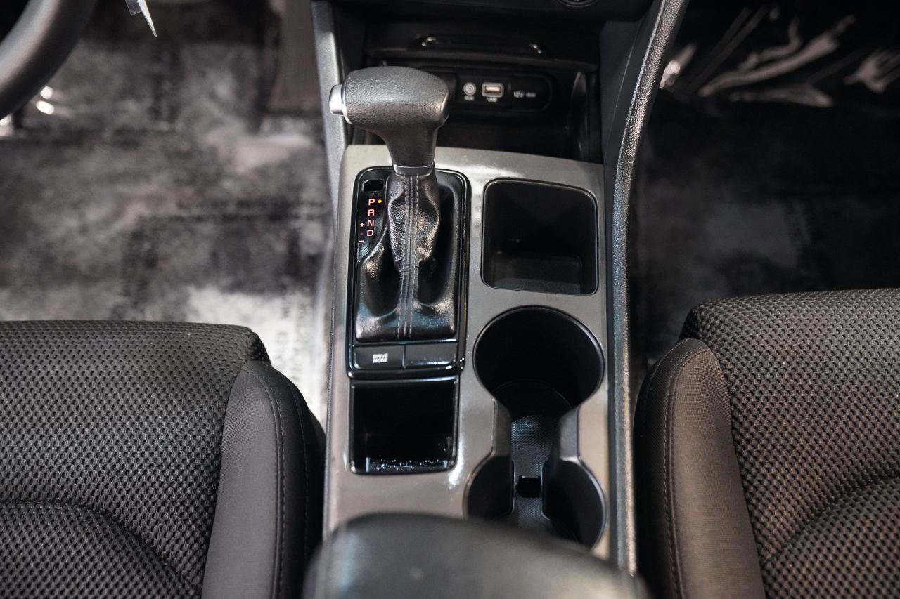 Used 2020 Kia Optima LX FWD image 26