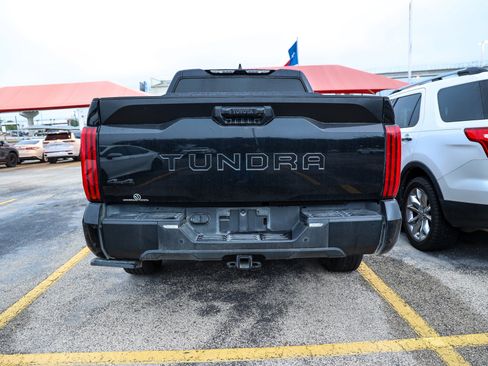Used 2023 Toyota Tundra SR5 w/ SR5 Convenience Package AWD/4WD image 9