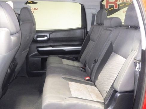 Used 2015 Toyota Tundra SR5 image 7