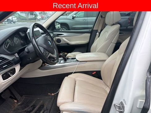 Used 2016 BMW X5 xDrive40e image 9