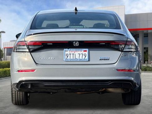Used 2025 Honda Accord Sport image 5