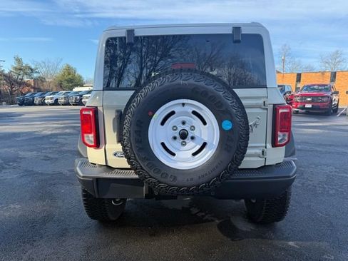 New 2026 Ford Bronco Heritage Edition image 4