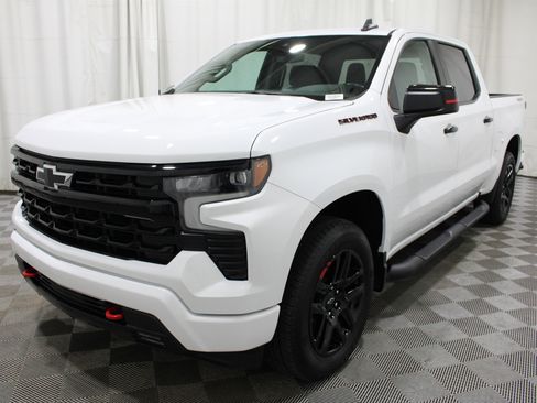 Used 2023 Chevrolet Silverado 1500 RST w/ Redline Edition AWD/4WD image 31