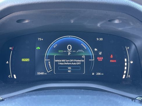 Used 2025 Toyota Camry LE FWD image 13