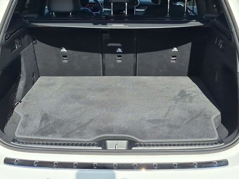 Used 2025 Mercedes-Benz GLC 350e 4MATIC image 24