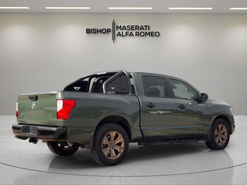 Used 2024 Nissan Titan SV w/ SV Bronze Edition Package image 4