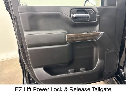 Used 2022 Chevrolet Silverado 1500 LT Trail Boss w/ Safety Package AWD/4WD image 33