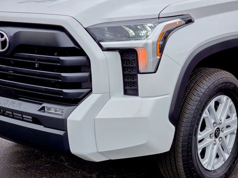 Used 2024 Toyota Tundra SR5 image 5
