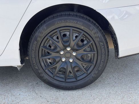 Used 2019 Nissan Sentra S image 38