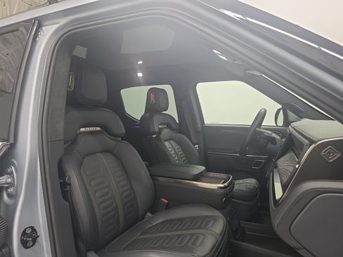 Used 2022 Rivian R1T Adventure AWD/4WD image 23