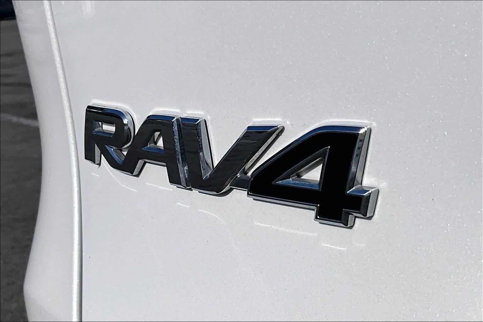 Used 2024 Toyota RAV4 XLE Premium w/ Weather Package FWD image 29