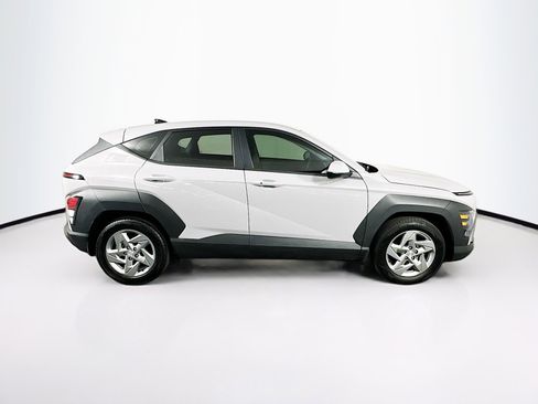 Used 2025 Hyundai Kona SE image 10