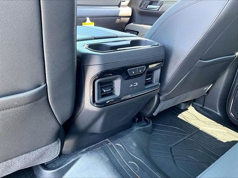 New 2026 Chevrolet Silverado 1500 ZR2 AWD/4WD image 18