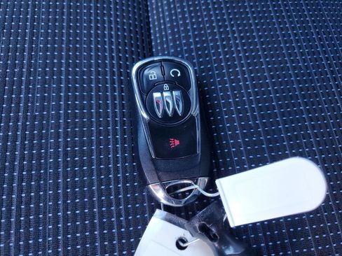 Used 2025 Buick Envista Preferred image 28