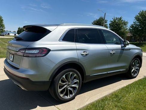 Used 2022 Lincoln Nautilus Reserve AWD/4WD image 4
