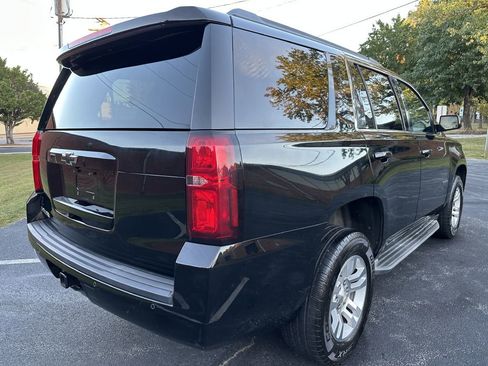 Used 2017 Chevrolet Tahoe LT image 3