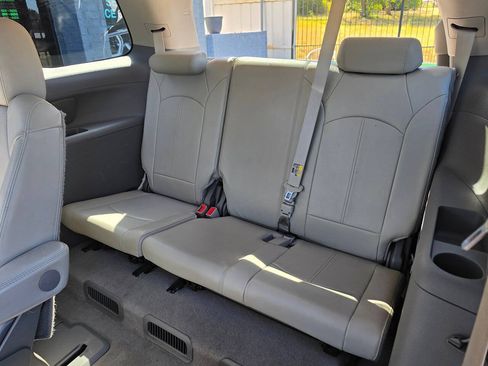 Used 2014 GMC Acadia SLT FWD image 22