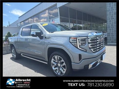 Used 2023 GMC Sierra 1500 Denali w/ Denali Reserve Package AWD/4WD image 1