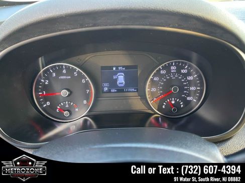 Used 2020 Kia Sportage LX FWD image 18