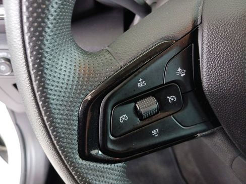 Used 2023 Chevrolet TrailBlazer LT AWD/4WD image 33