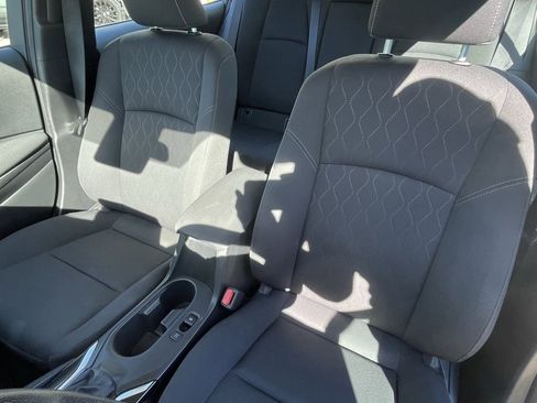 Used 2024 Toyota Corolla LE image 19