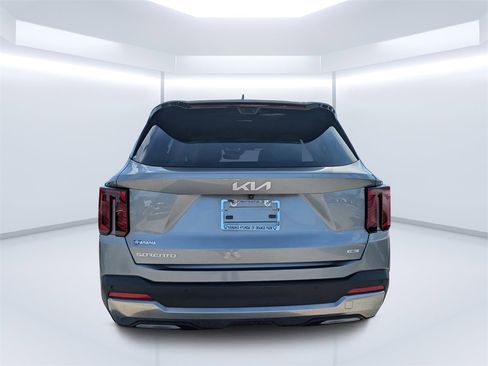 Used 2025 Kia Sorento SX Prestige image 4