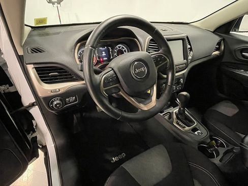 Used 2014 Jeep Cherokee Latitude image 19