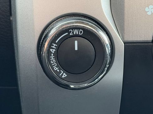 Used 2017 Toyota Tundra SR AWD/4WD image 37