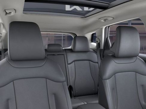 Certified 2025 Kia Sportage EX w/ Premium Package image 27