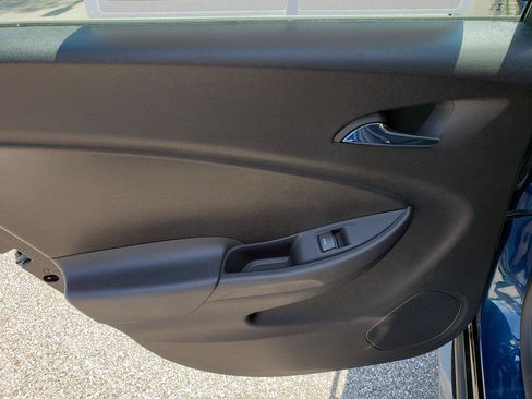 Used 2019 Chevrolet Volt Premier w/ Driver Confidence II Package FWD image 12