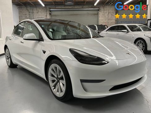 Used 2023 Tesla Model 3 Standard Range RWD image 3