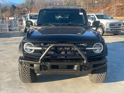 Certified 2023 Ford Bronco Outer Banks w/ Sasquatch Package image 5