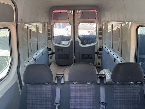 Used 2017 Mercedes-Benz Sprinter 2500 image 10