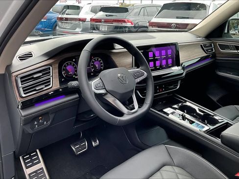 New 2026 Volkswagen Atlas SEL Premium R-Line image 8