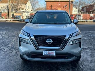 Used 2023 Nissan Rogue SV video 2