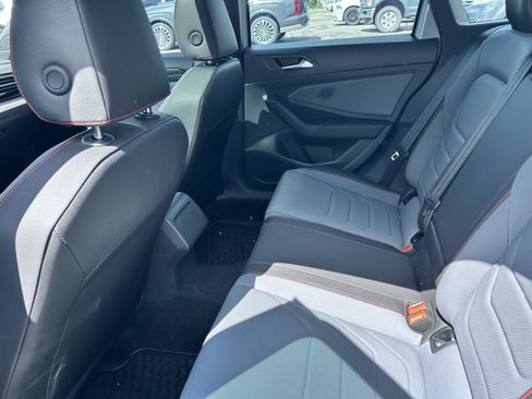 Used 2025 Volkswagen Jetta GLI Autobahn FWD image 11