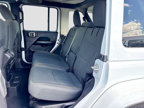 Used 2024 Jeep Wrangler Unlimited Sahara AWD/4WD image 23