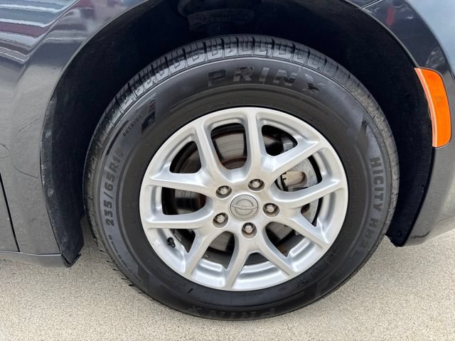 Used 2020 Chrysler Pacifica Touring-L FWD image 54