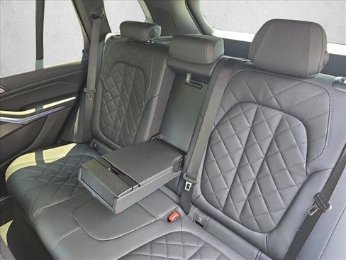 Used 2024 BMW X5 sDrive40i w/ M Sport Package RWD image 14