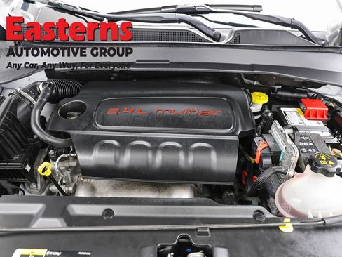 Used 2022 Jeep Compass Latitude w/ Convenience Group AWD/4WD image 7