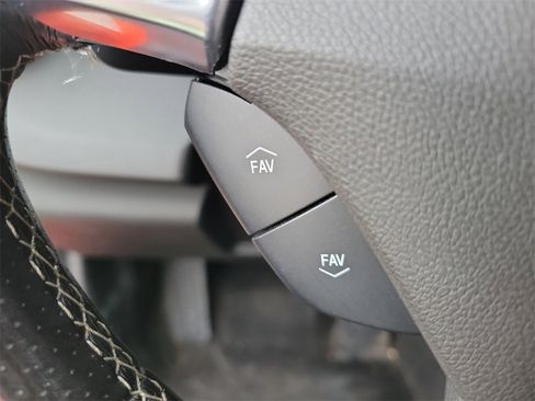 Used 2021 Chevrolet Camaro SS image 17