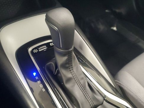 Certified 2025 Toyota Corolla SE image 28