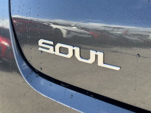 Certified 2023 Kia Soul LX image 7