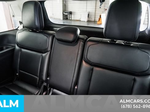 Used 2025 Ford Expedition Platinum AWD/4WD image 19