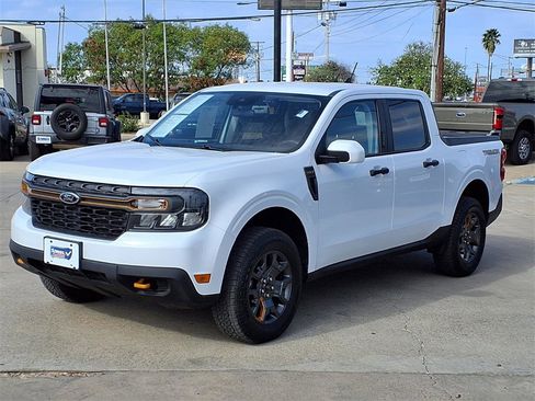 Used 2023 Ford Maverick Tremor w/ Tremor Off-Road Package image 3