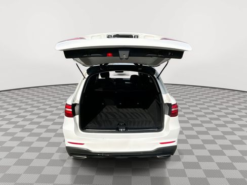 Used 2017 Mercedes-Benz GLC 300 4MATIC w/ Premium 2 Package image 21
