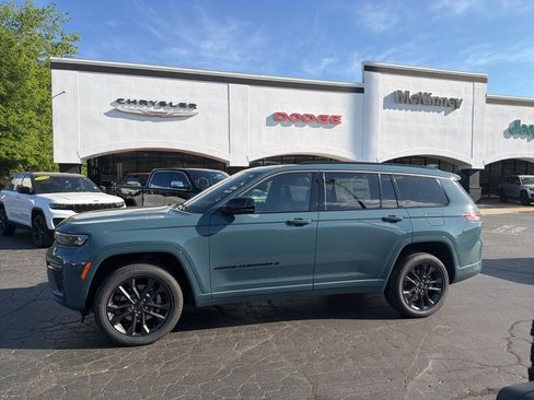New 2026 Jeep Grand Cherokee L Limited AWD/4WD image 5