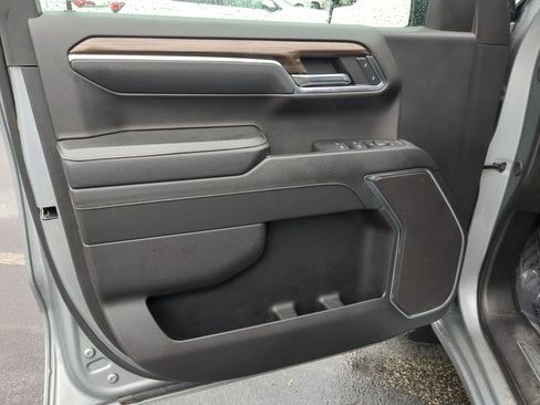 Used 2024 Chevrolet Silverado 1500 LT AWD/4WD image 14
