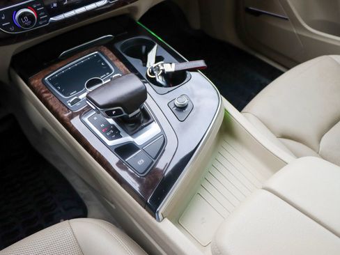 Used 2018 Audi Q7 3.0T Prestige image 48